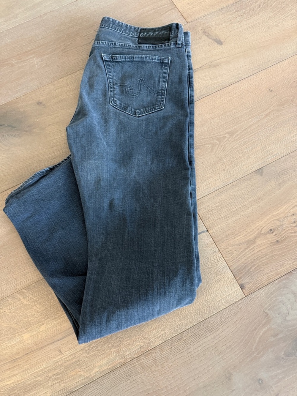 AG Adriano Goldschmied Straight Jeans in Washed Black